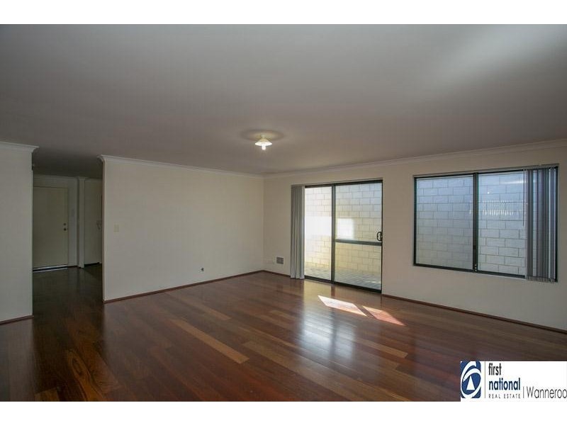 27 Fairvale Bend, Madeley WA 6065