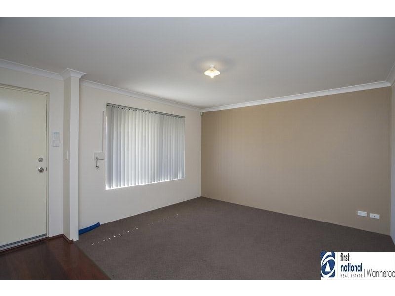 27 Fairvale Bend, Madeley WA 6065