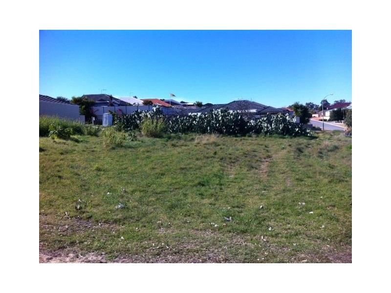 30 Willespie Drive, Pearsall WA 6065