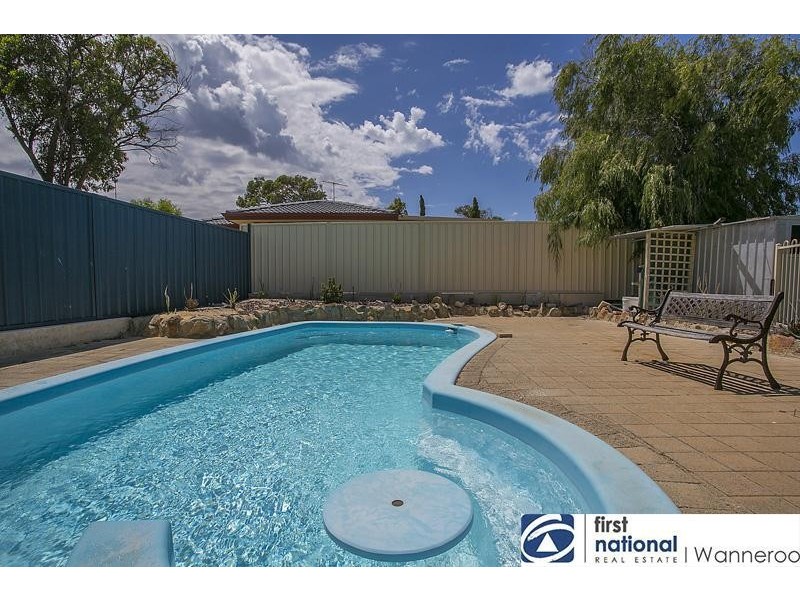 24 Blaxland Avenue, Two Rocks WA 6037