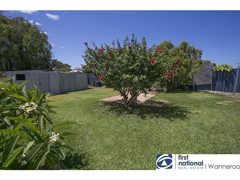 24 Blaxland Avenue, Two Rocks WA 6037
