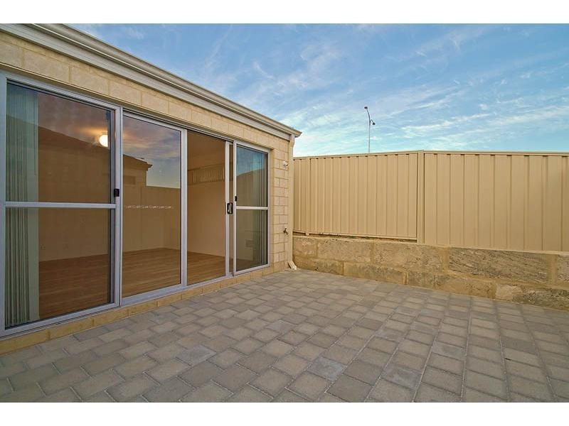 2/7 Cranley Link, Ashby WA 6065