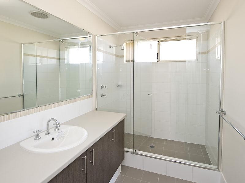 18 Berlin Drive, Wanneroo WA 6065