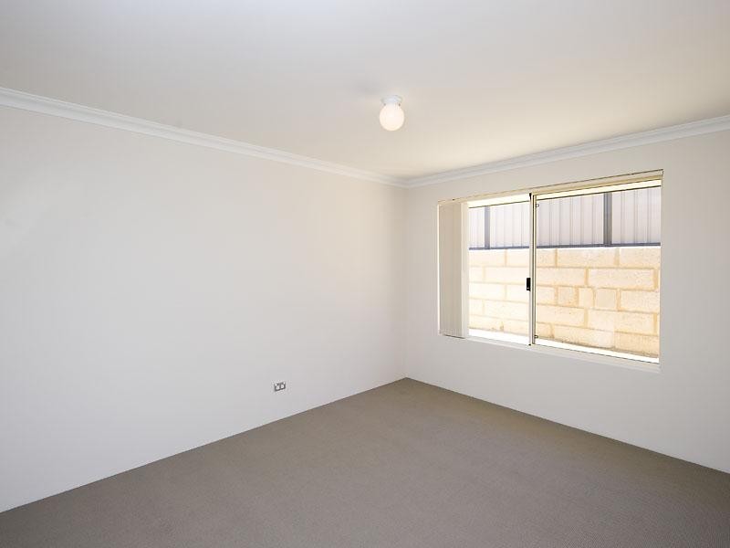 18 Berlin Drive, Wanneroo WA 6065