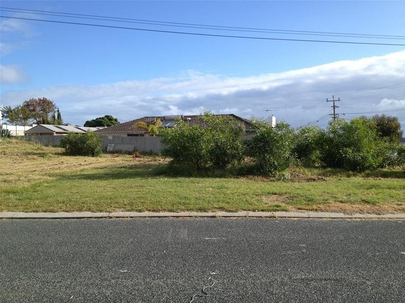 10 Laurel Street, Mullaloo WA 6027