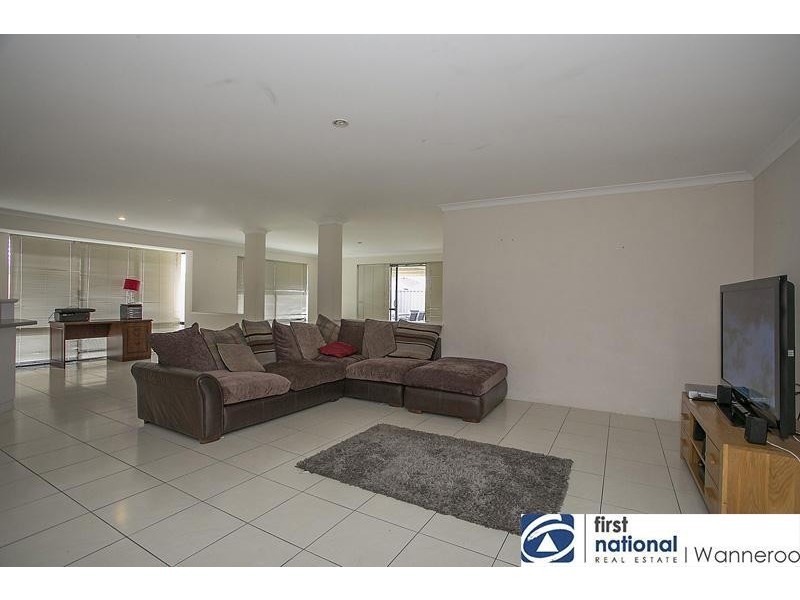 12 Veronese Pass, Tapping WA 6065