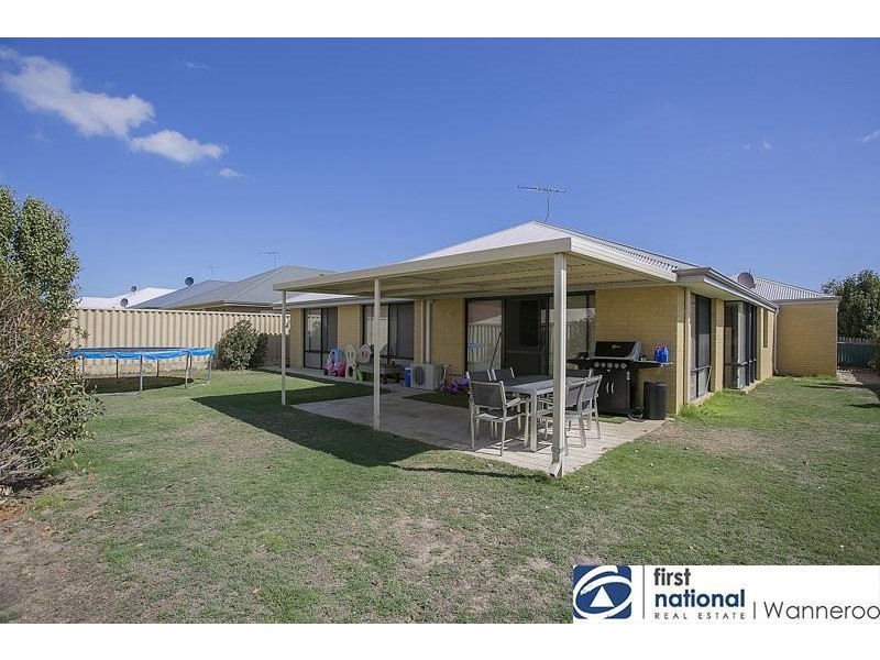 12 Veronese Pass, Tapping WA 6065