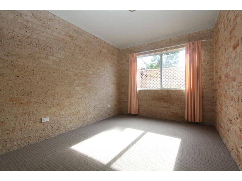 1/12 Gow Place, Laurieton NSW 2443