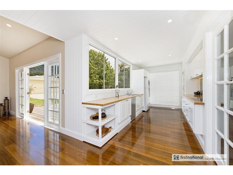 20 Kew Road, Laurieton NSW 2443