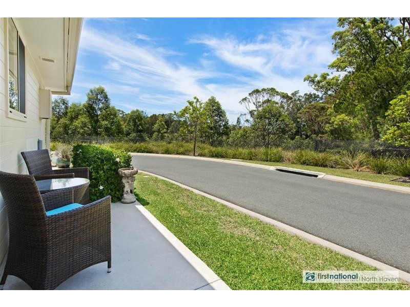 90 North Atlantic Circuit, Lake Cathie NSW 2445