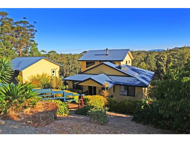 332 Long Point Drive, Lake Cathie NSW 2445