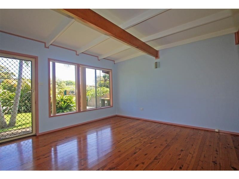 16 Ocean Street, North Haven NSW 2443