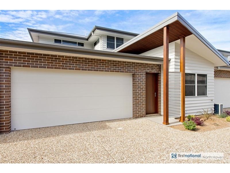 2/8 Laurie Street, Laurieton NSW 2443