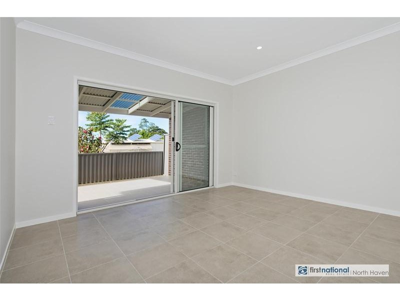 2/8 Laurie Street, Laurieton NSW 2443
