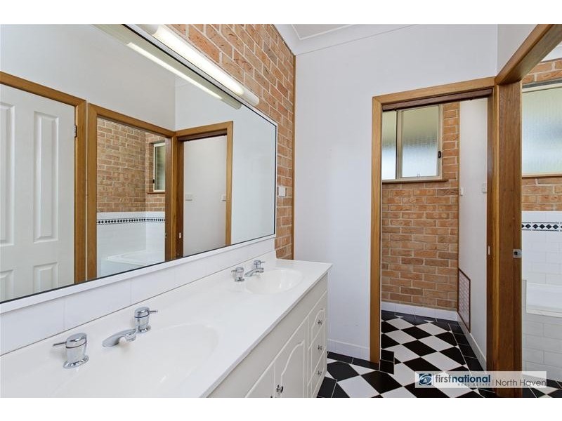 12 Mountain View Road, Kew NSW 2439