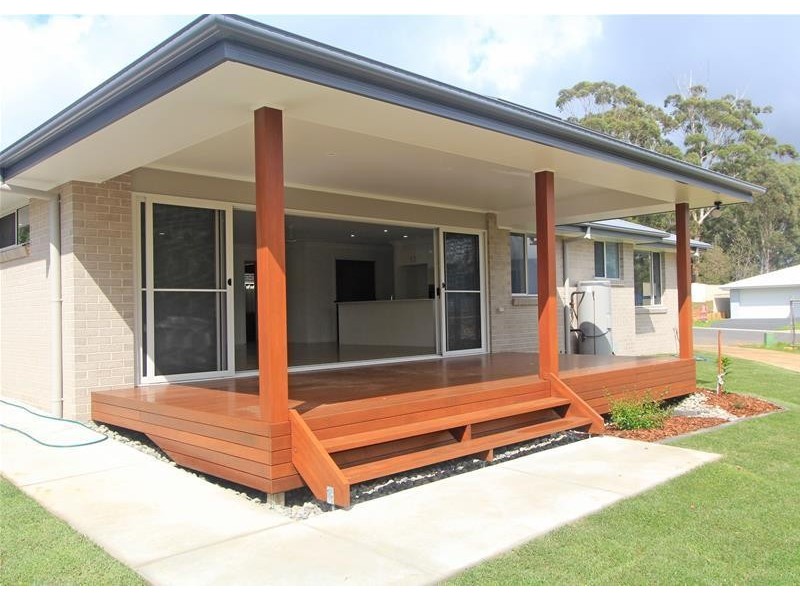 6 Ella Close, Bonny Hills NSW 2445