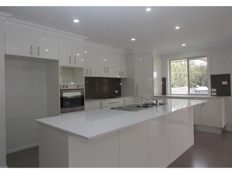 6 Ella Close, Bonny Hills NSW 2445