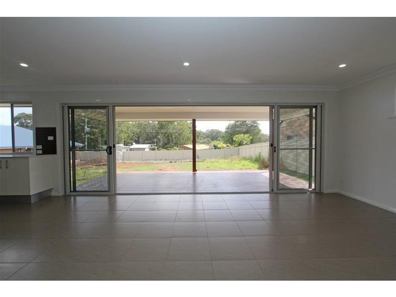 6 Ella Close, Bonny Hills NSW 2445