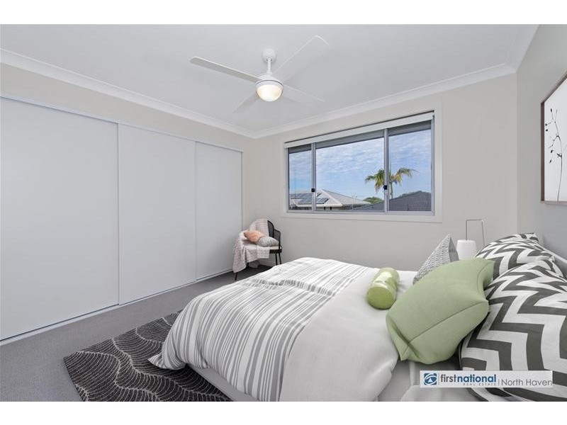 1560 Ocean Drive, Lake Cathie NSW 2445