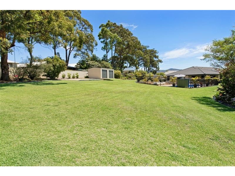 18 Grenadines Way, Bonny Hills NSW 2445
