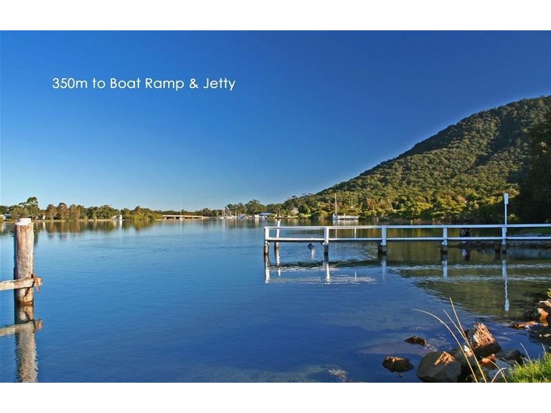 8 Short Street, Laurieton NSW 2443