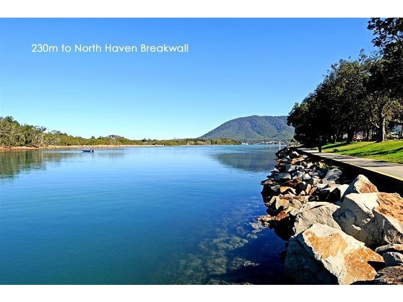 101 The Parade, North Haven NSW 2443
