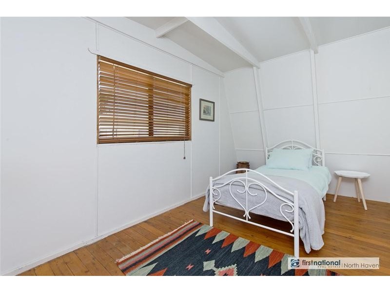 3 Boodgery Street, Lake Cathie NSW 2445