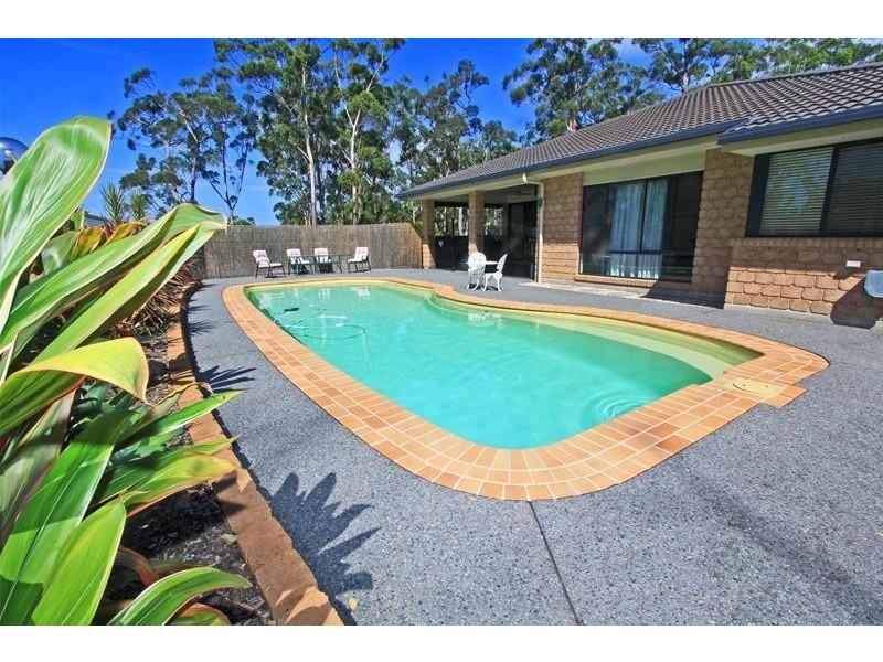 8 Glider Spur, Kew NSW 2439