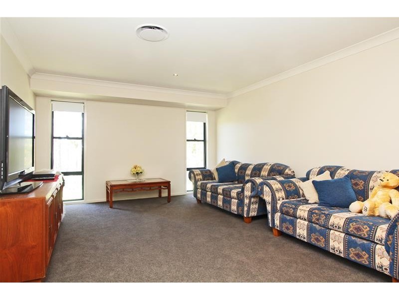 8 Glider Spur, Kew NSW 2439