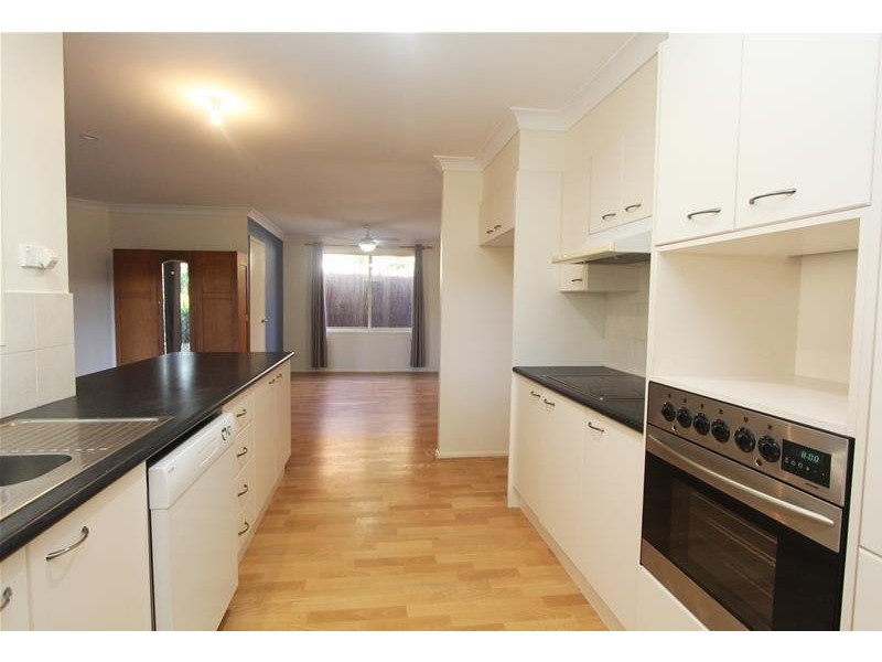 24 Abel Tasman Drive, Lake Cathie NSW 2445