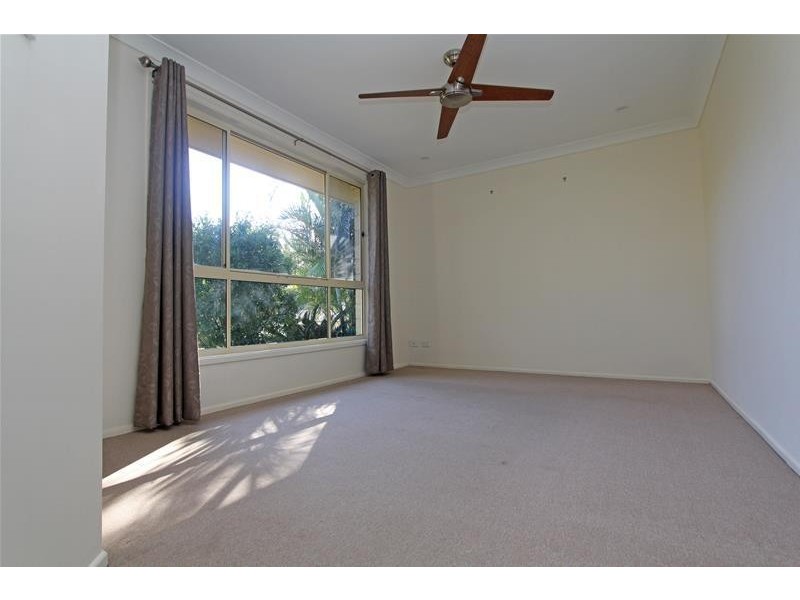 24 Abel Tasman Drive, Lake Cathie NSW 2445