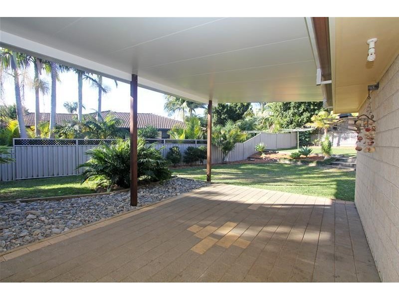 24 Abel Tasman Drive, Lake Cathie NSW 2445