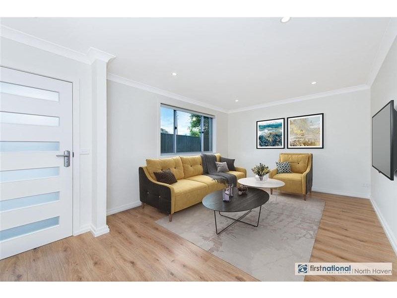 1560 Ocean Drive, Lake Cathie NSW 2445