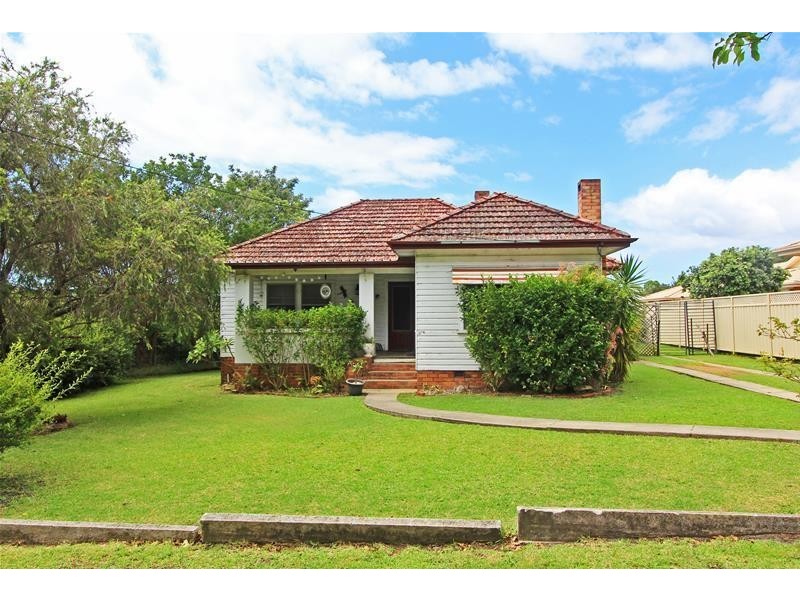 8 Laurie Street, Laurieton NSW 2443