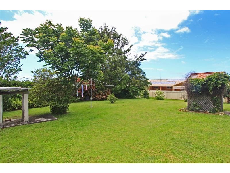 8 Laurie Street, Laurieton NSW 2443