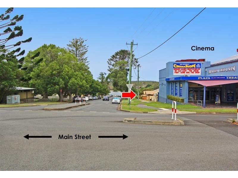 8 Laurie Street, Laurieton NSW 2443