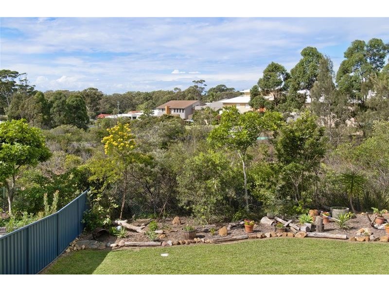 5 Moss Court, Bonny Hills NSW 2445
