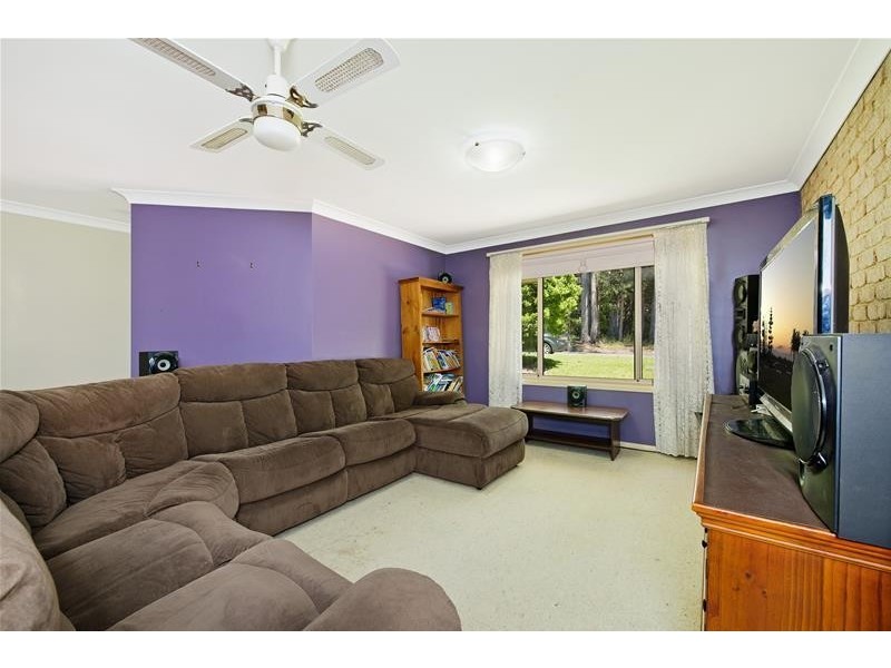 6 The Gateway, Laurieton NSW 2443