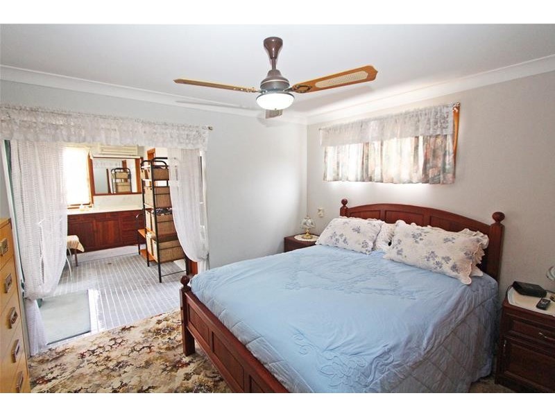 25 Peach Grove, Laurieton NSW 2443