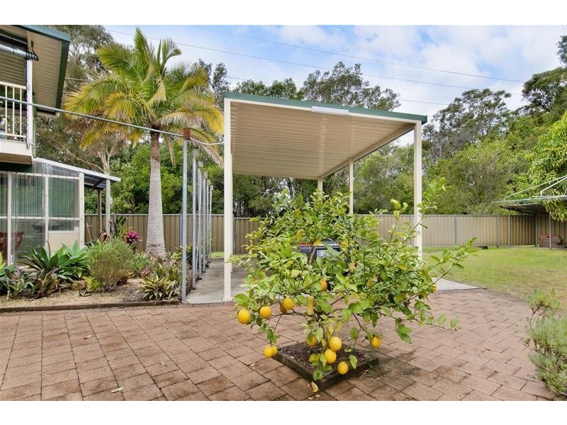 496 Ocean Drive, Laurieton NSW 2443