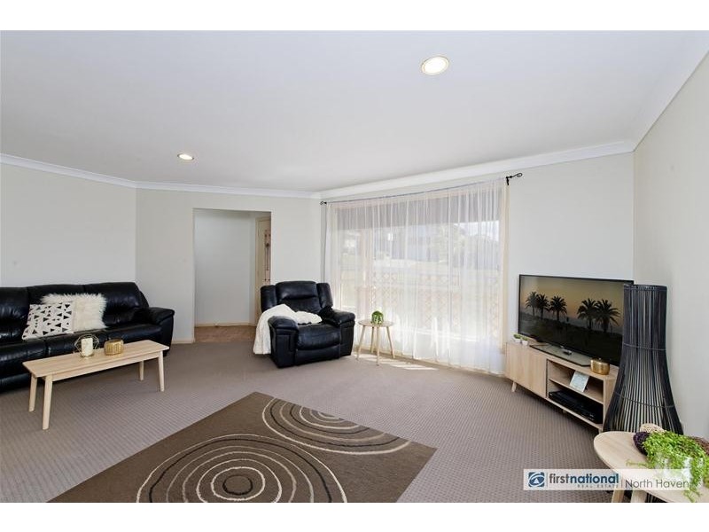 19 Kendall Crescent, Bonny Hills NSW 2445