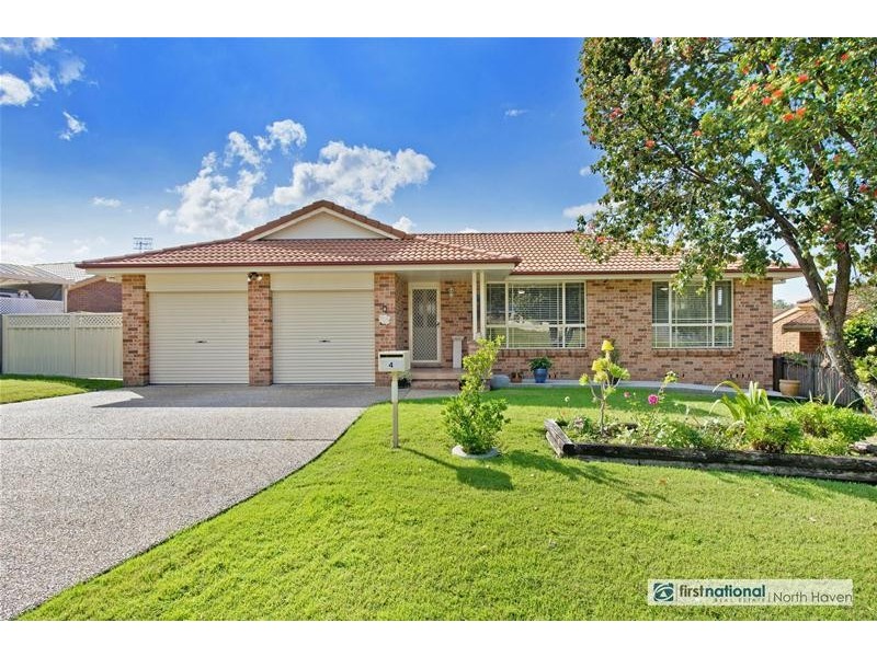 4 Bass Avenue, Laurieton NSW 2443