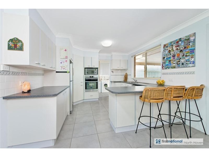 4 Bass Avenue, Laurieton NSW 2443