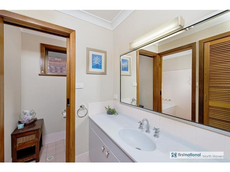 15 Elouera Place, Laurieton NSW 2443