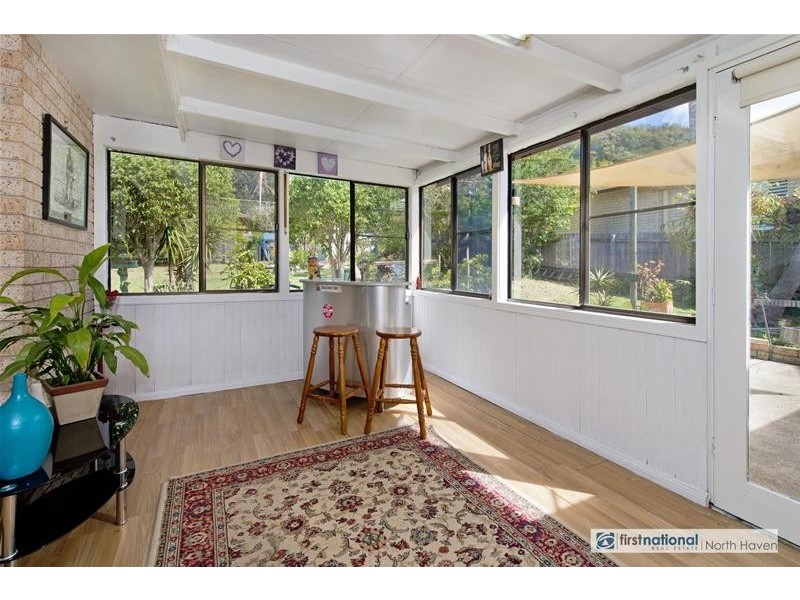 15 Elouera Place, Laurieton NSW 2443