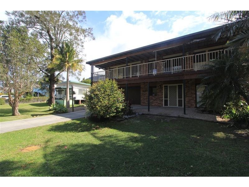 8 Short Street, Laurieton NSW 2443