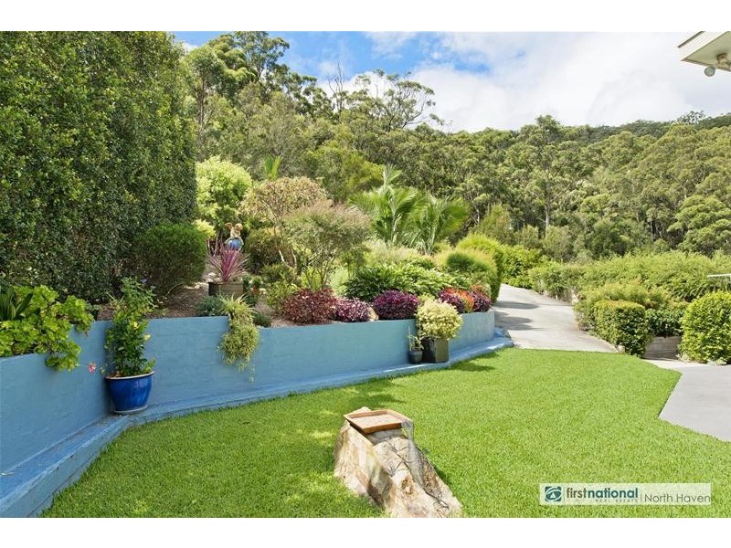 33 Admirals Circle, Laurieton NSW 2443