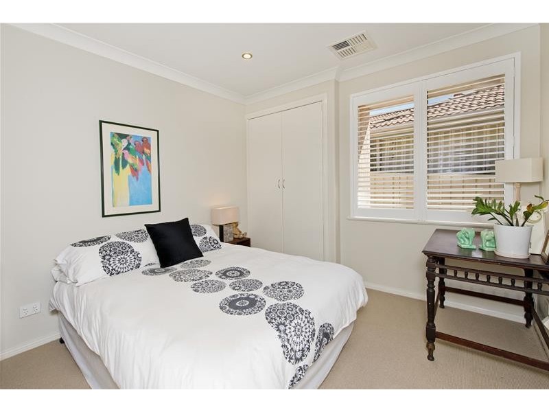 2/4 Reliance Crescent, Laurieton NSW 2443