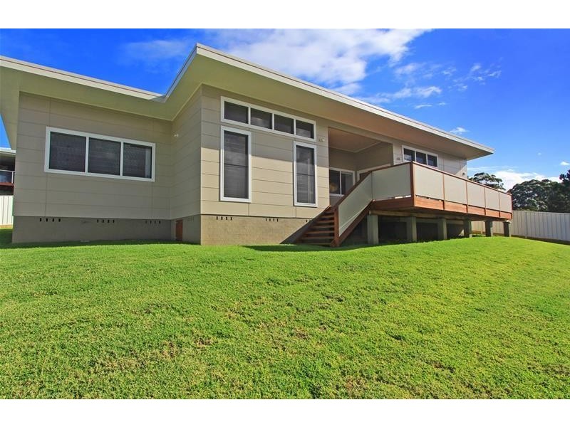 14 St Lucia Place, Bonny Hills NSW 2445