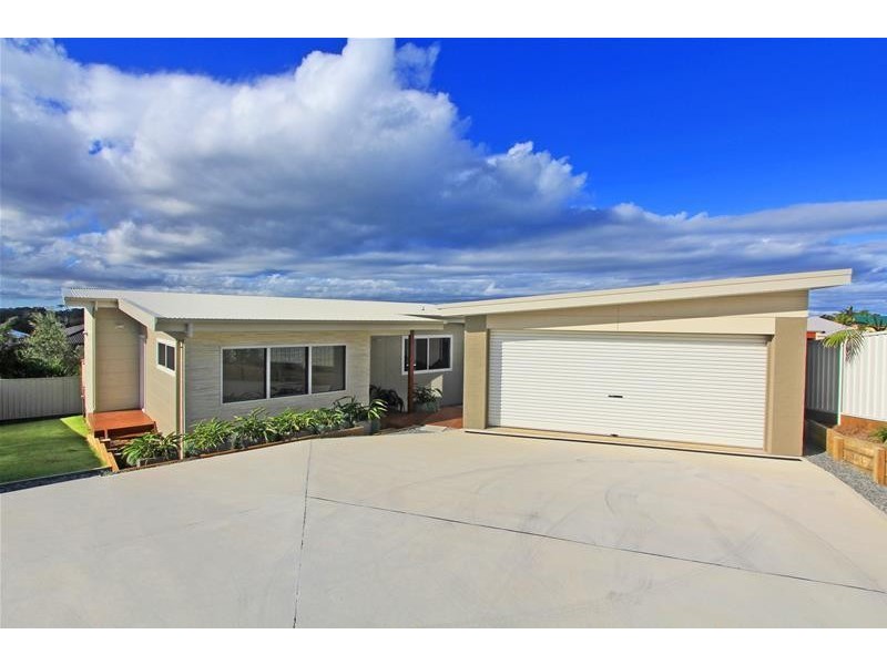 14 St Lucia Place, Bonny Hills NSW 2445